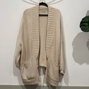 Oversized chunky knit cardigan beige urban outfitters